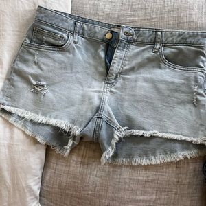 Short jean shorts